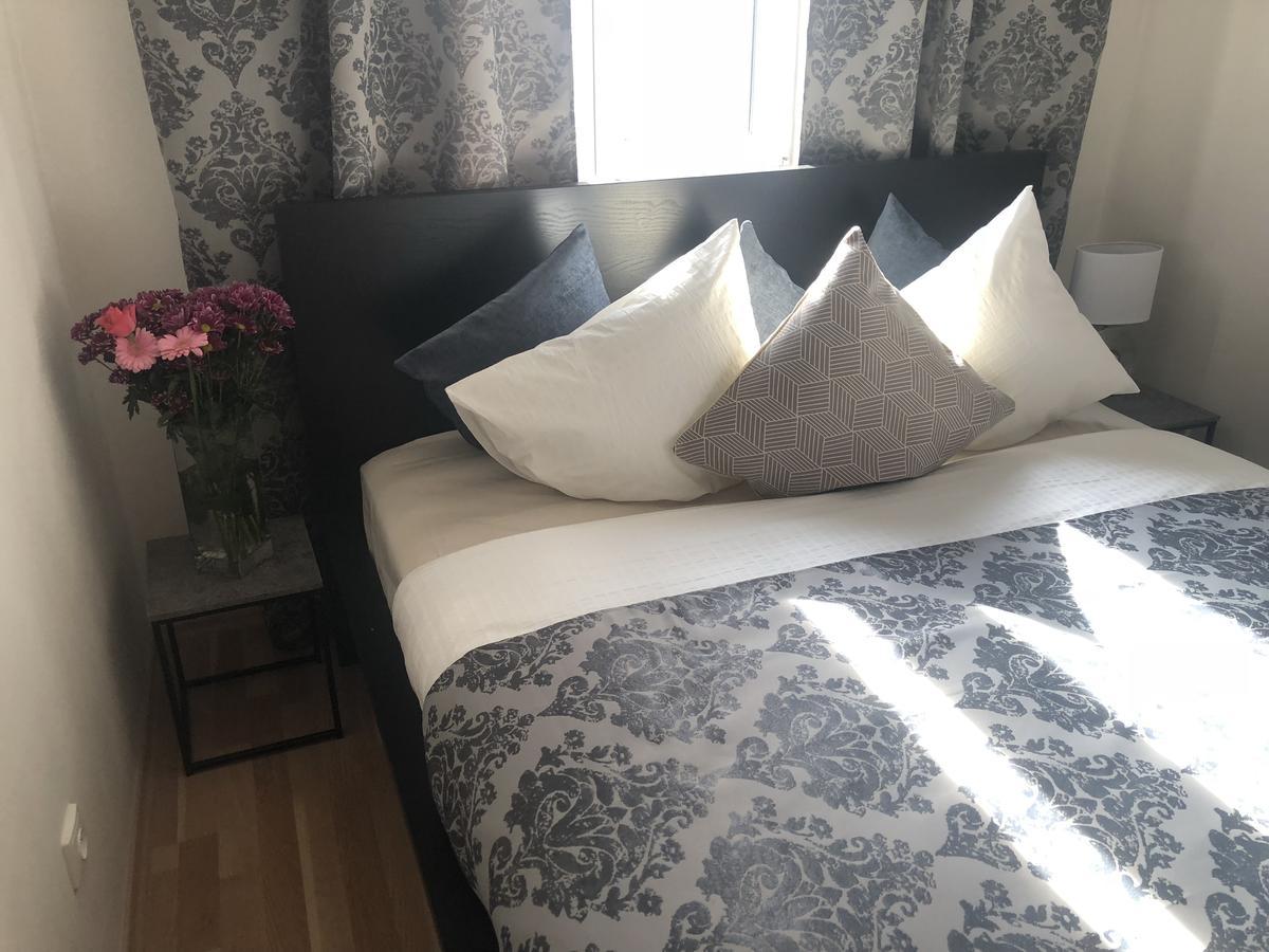 On The Top Apartments براغ المظهر الخارجي الصورة