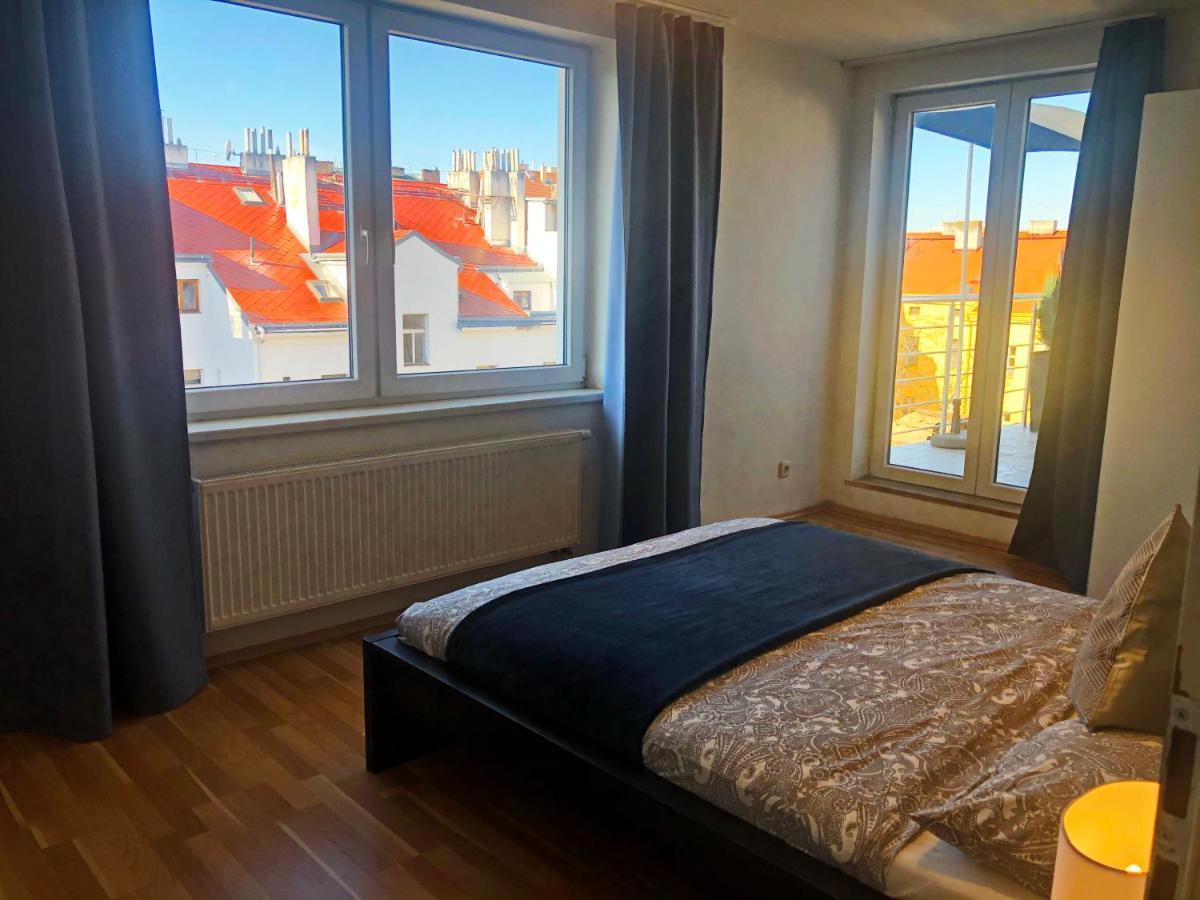 On The Top Apartments براغ المظهر الخارجي الصورة